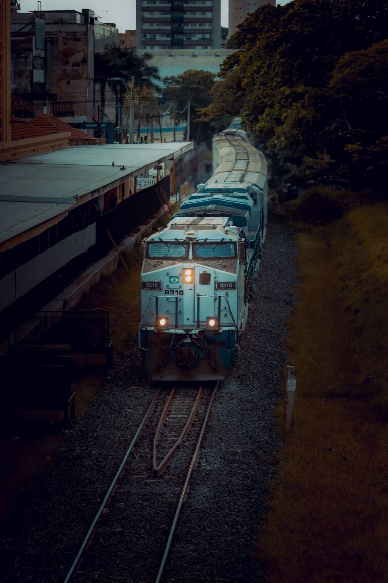 Concessões de ferrovias atrasam, e governo empurra leilões para 2027
